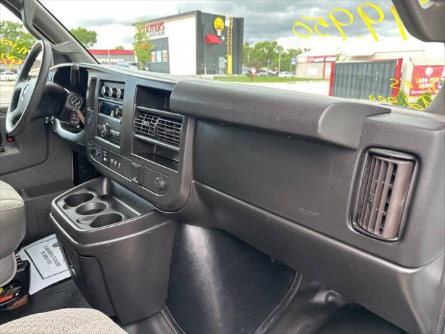 Photo of 2018 White GMC Savana 3500
