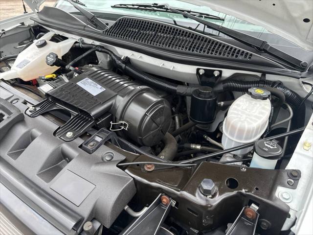 Photo of 2018 White GMC Savana 3500