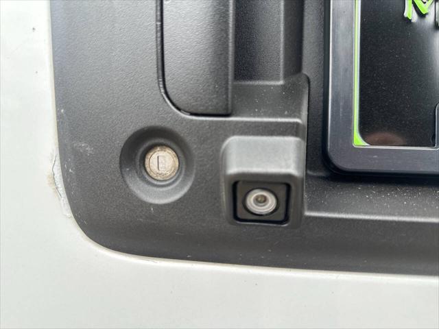 Photo of 2018 White GMC Savana 3500