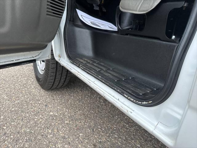 Photo of 2018 White GMC Savana 3500