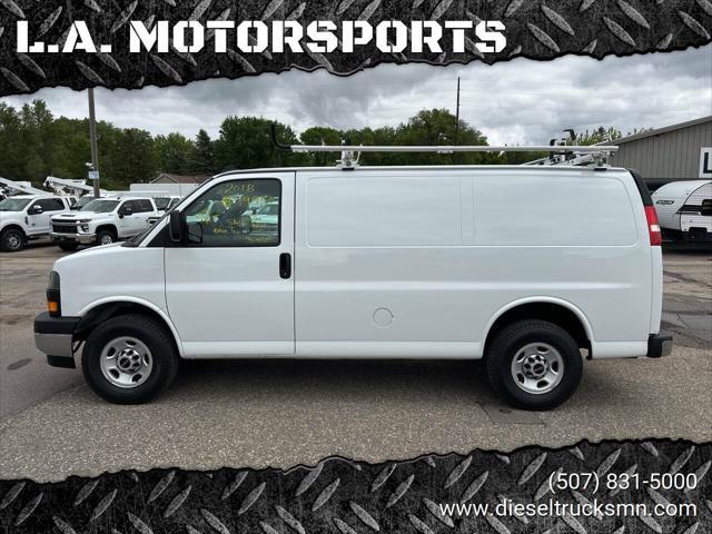 Photo of 2018 White GMC Savana 3500