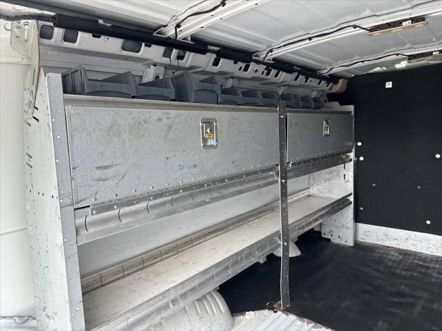 Photo of 2018 White GMC Savana 3500