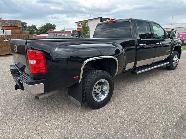 Photo of 2011 Black Chevrolet Silverado 3500