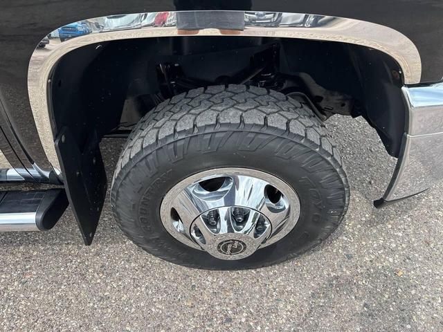 Photo of 2011 Black Chevrolet Silverado 3500