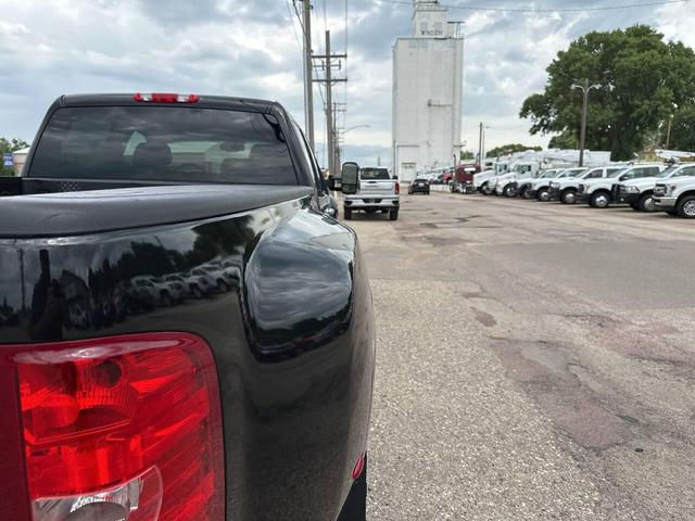 Photo of 2011 Black Chevrolet Silverado 3500