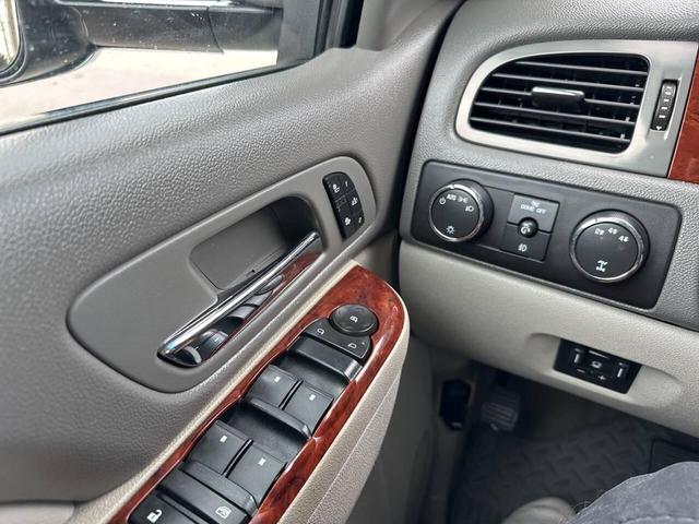 Photo of 2011 Black Chevrolet Silverado 3500