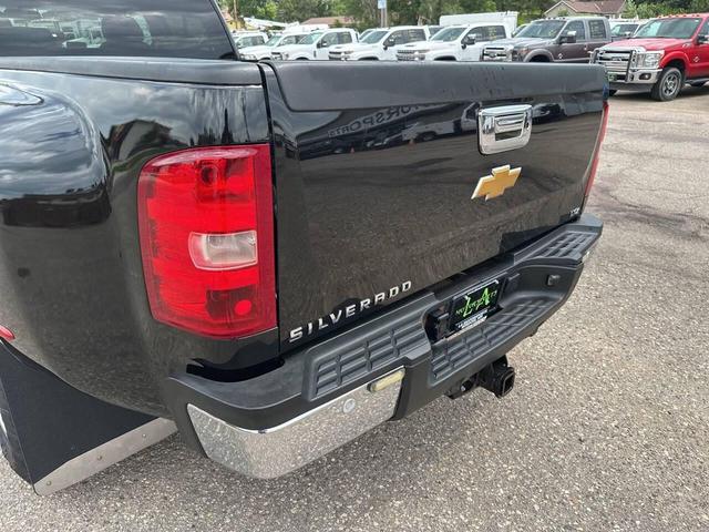 Photo of 2011 Black Chevrolet Silverado 3500