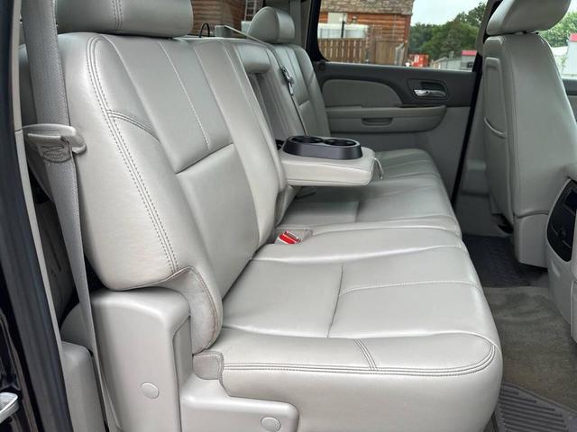 Photo of 2011 Black Chevrolet Silverado 3500