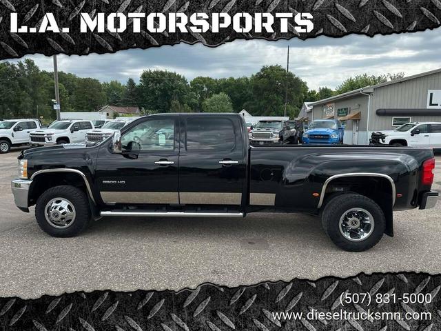 Photo of 2011 Black Chevrolet Silverado 3500