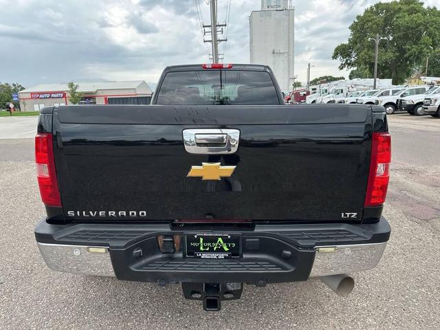 Photo of 2011 Black Chevrolet Silverado 3500