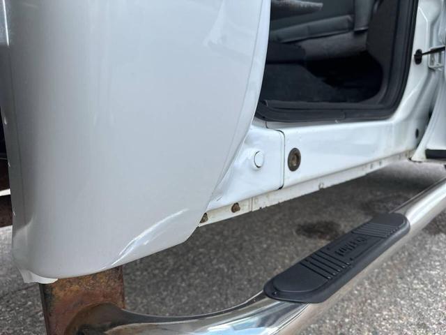 Photo of 2012 White Ford F-350