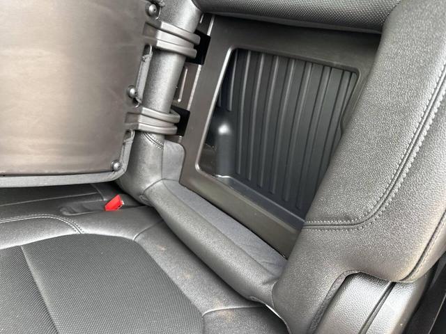 Photo of 2023 White Chevrolet Silverado 3500