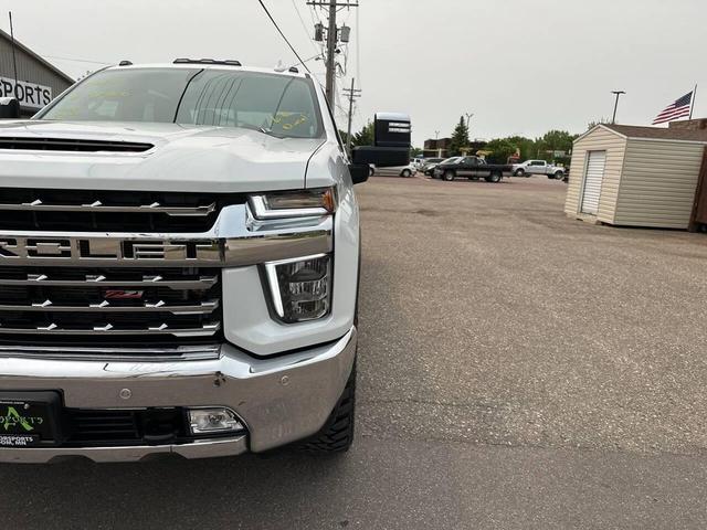 Photo of 2023 White Chevrolet Silverado 3500
