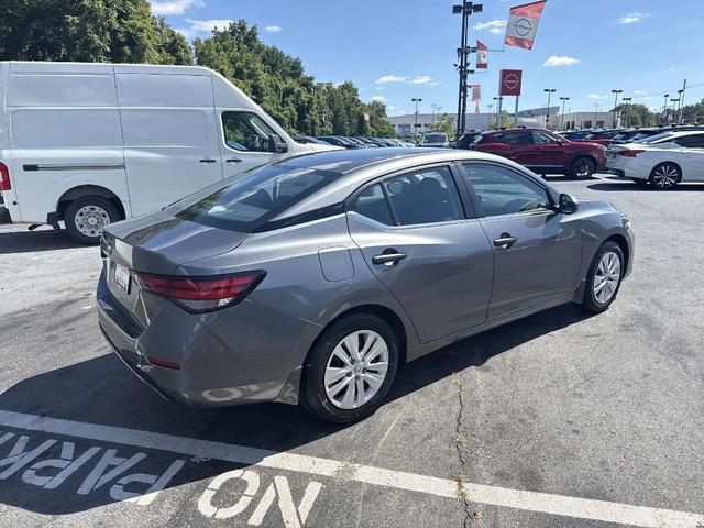 Photo of 2025 Gun Metallic Nissan Sentra
