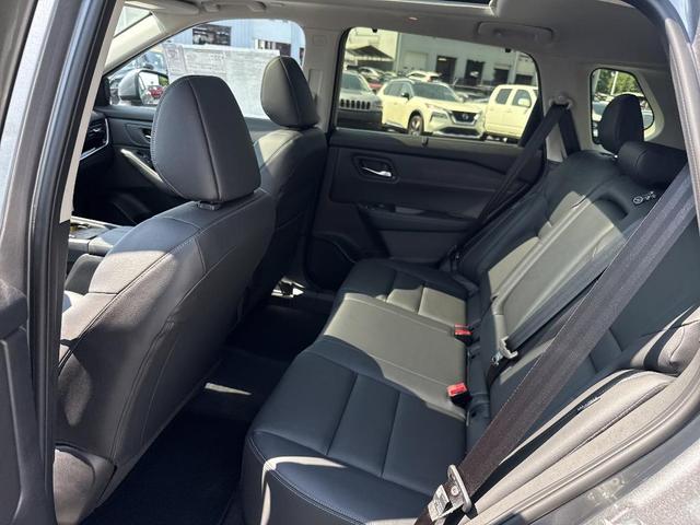 Photo of 2025 Gun Metallic Nissan Rogue