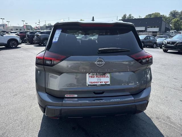 Photo of 2025 Gun Metallic Nissan Rogue