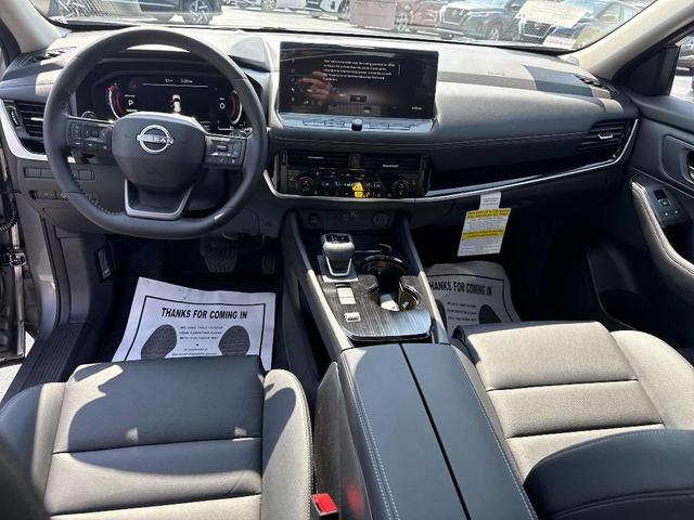 Photo of 2025 Gun Metallic Nissan Rogue