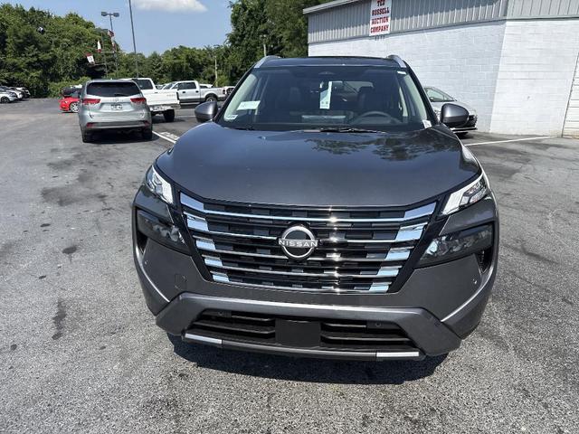 Photo of 2025 Gun Metallic Nissan Rogue