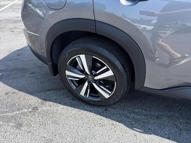 Photo of 2025 Gun Metallic Nissan Rogue