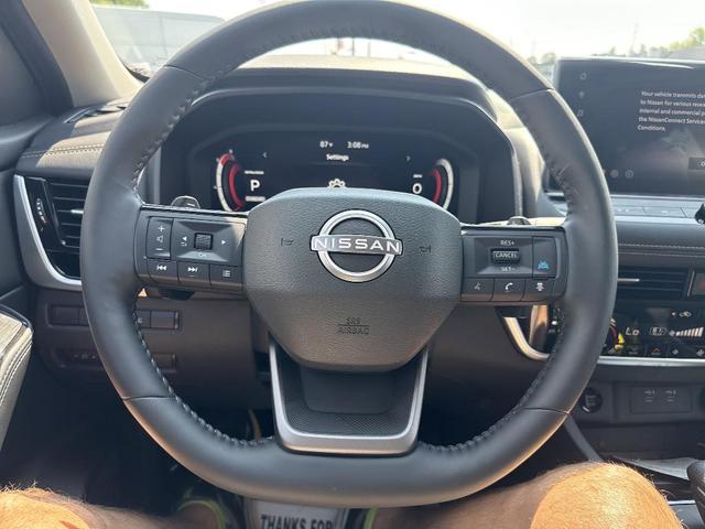 Photo of 2025 Gun Metallic Nissan Rogue