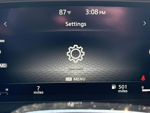Photo of 2025 Gun Metallic Nissan Rogue