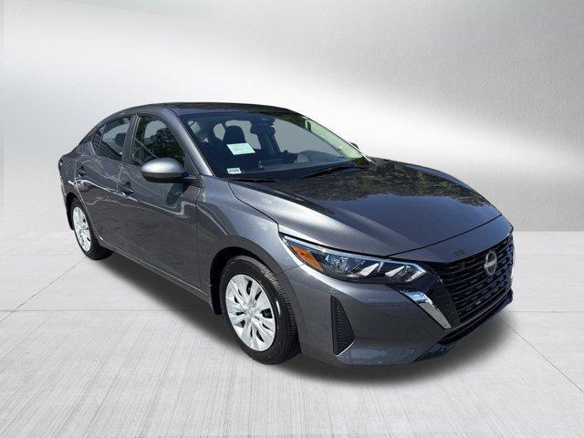 Photo of 2025 Gun Metallic Nissan Sentra