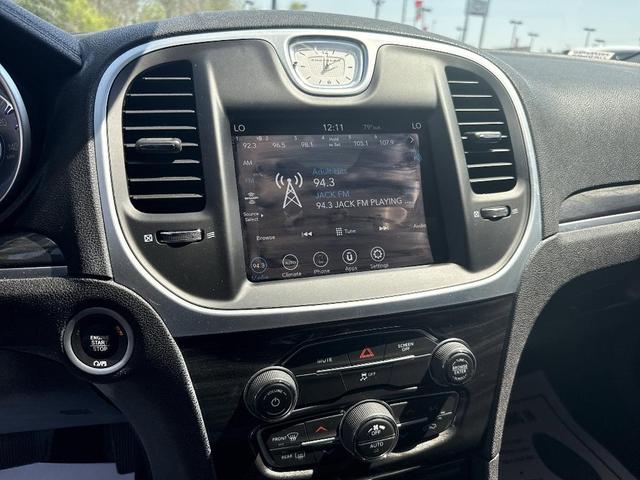 Photo of 2021 Bright White Chrysler 300