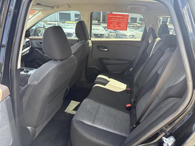 Photo of 2021 Black Nissan Rogue