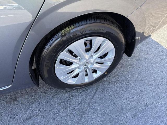 Photo of 2025 Gun Metallic Nissan Sentra