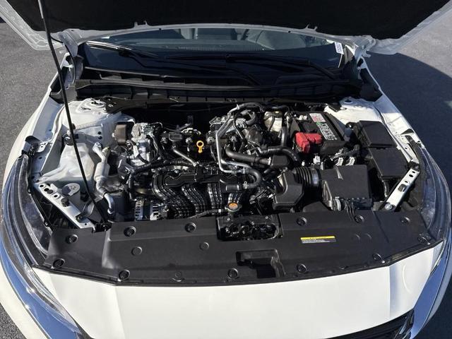 Photo of 2025 Glacier White Nissan Altima