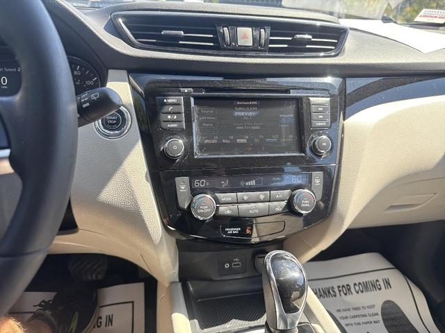 Photo of 2022 White Nissan Rogue Sport