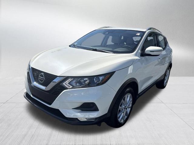 Photo of 2022 White Nissan Rogue Sport
