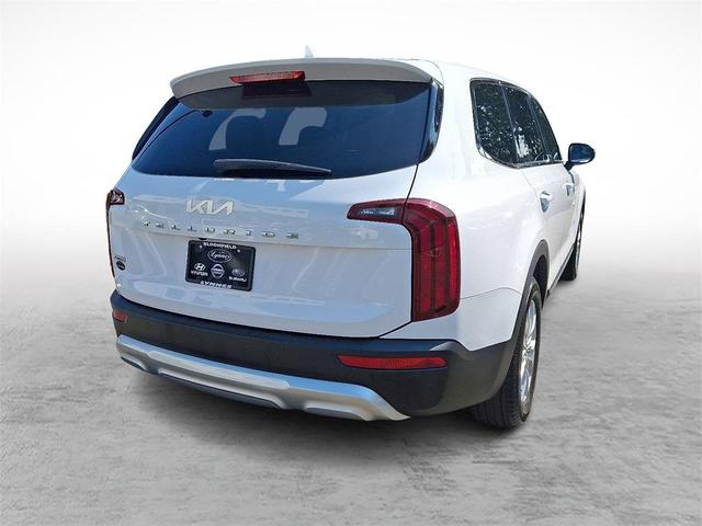 Photo of 2022 Glacial White Pearl Kia Telluride