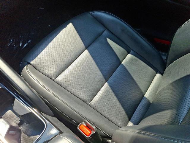 Photo of 2022 Glacial White Pearl Kia Telluride