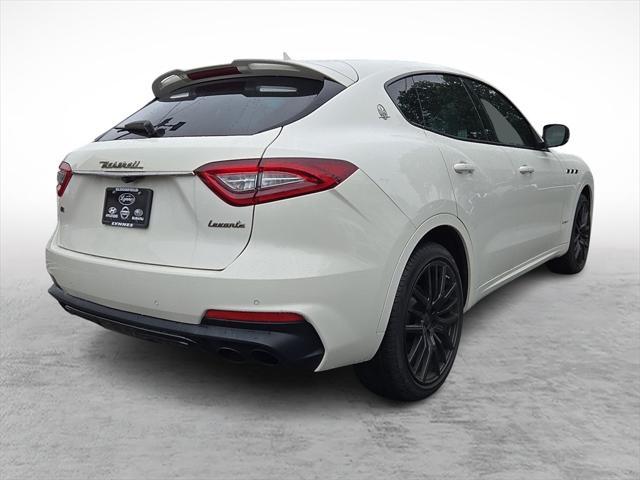 Photo of 2019 Bianco Maserati Levante