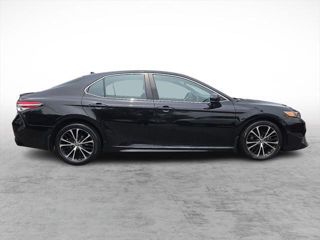 Photo of 2020 Midnight Black Metallic Toyota Camry
