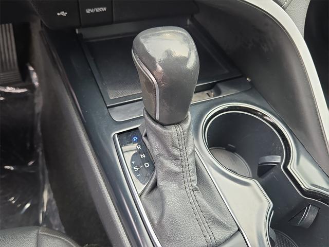 Photo of 2020 Midnight Black Metallic Toyota Camry