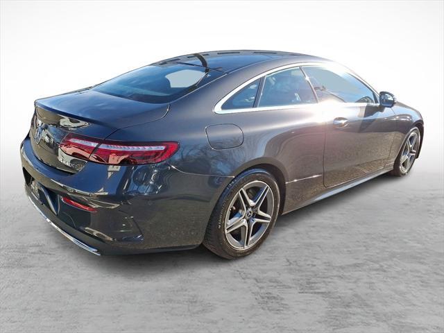 Photo of 2022 Gray Mercedes-Benz E-Class
