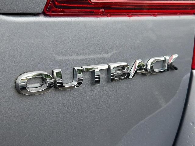 Photo of 2018 Ice Silver Metallic Subaru Outback