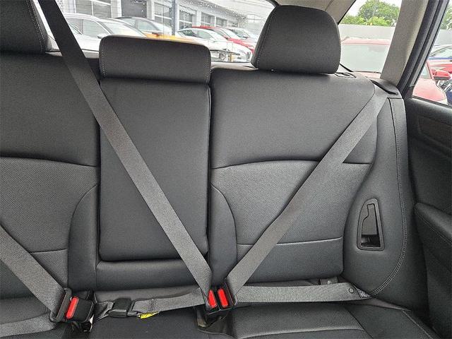 Photo of 2018 Ice Silver Metallic Subaru Outback