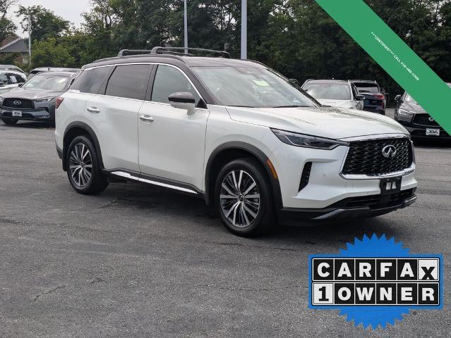 Photo of 2023 2 Tone Majestic White INFINITI QX60