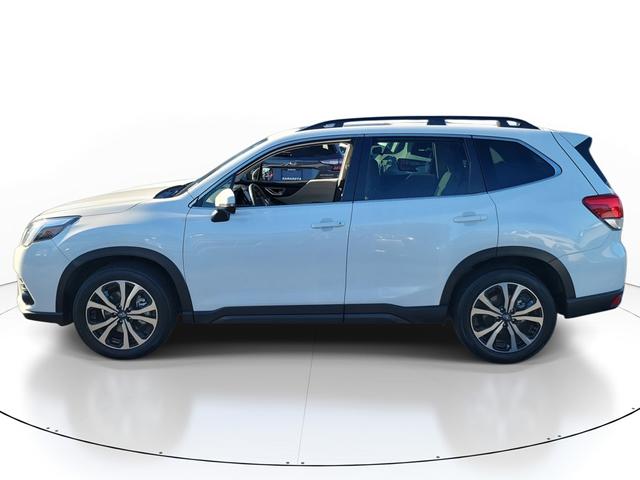 Photo of 2023 Crystal White Pearl Subaru Forester