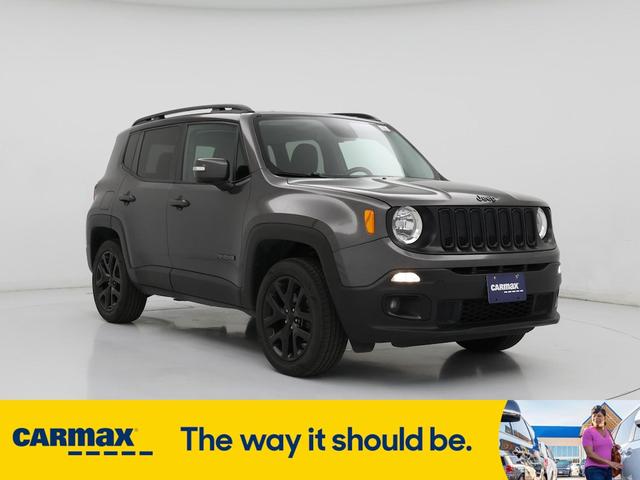 Photo of 2016 Gray Jeep Renegade