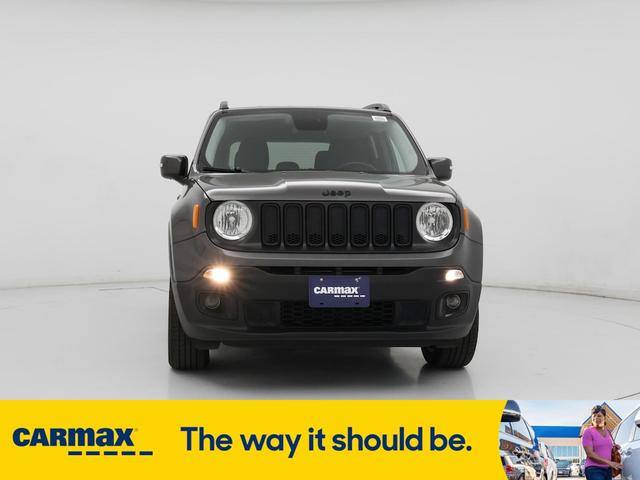 Photo of 2016 Gray Jeep Renegade