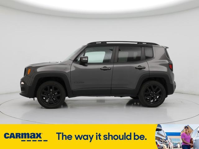 Photo of 2016 Gray Jeep Renegade