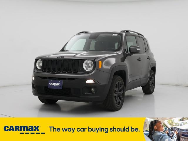 Photo of 2016 Gray Jeep Renegade