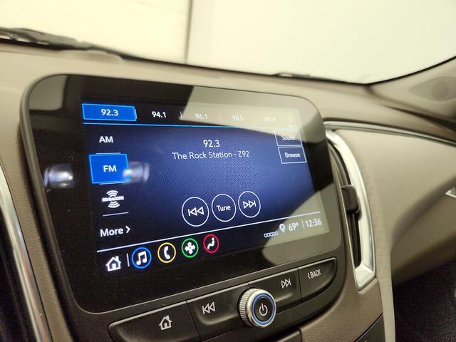 Photo of 2021 Silver Chevrolet Malibu