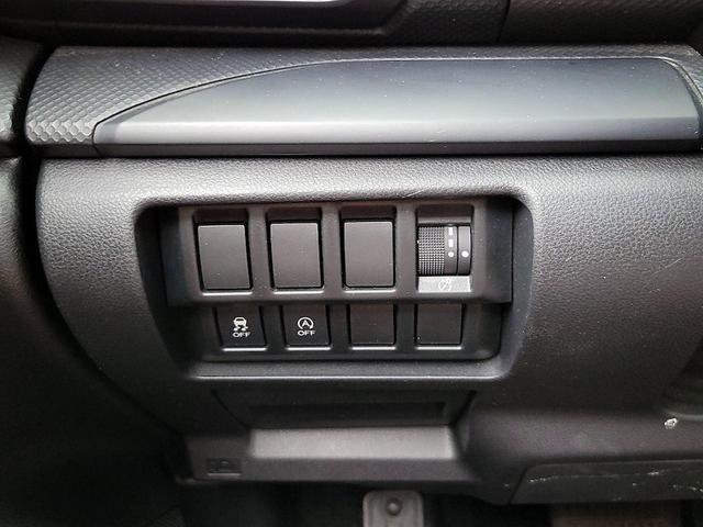 Photo of 2019 White Subaru Forester