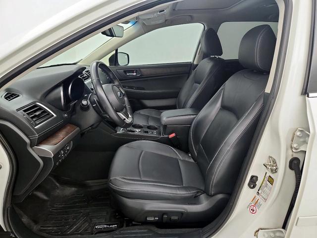 Photo of 2019 White Subaru Outback