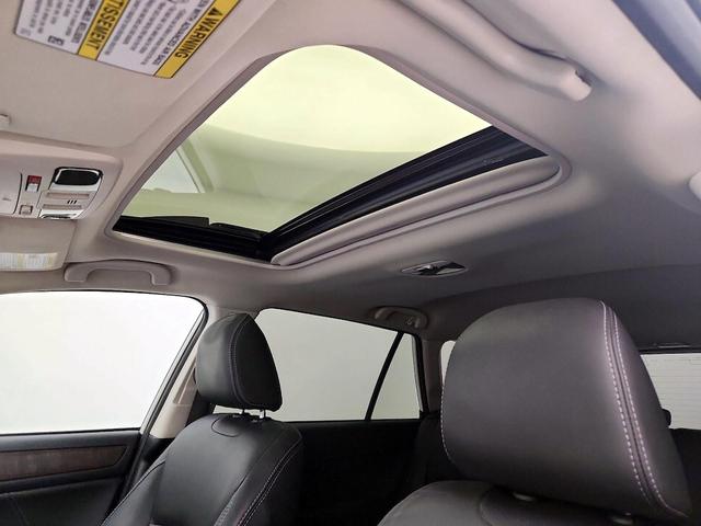 Photo of 2019 White Subaru Outback